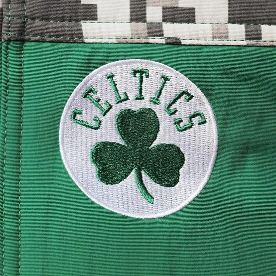 Outerstuff Youth Kelly Green Boston Celtics Playmaker Camo Hoodie Full-Zip Jacket 6 Outerstuff Youth Kelly Green Boston Celtics Playmaker Camo Hoodie Full-Zip Jacket - Image 4
