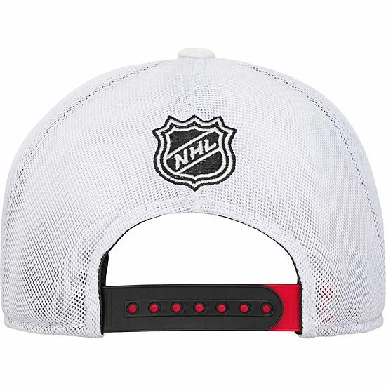 Outerstuff Youth Black Chicago Blackhawks Winger Airmesh Trucker Snapback Hat 5 Outerstuff Youth Black Chicago Blackhawks Winger Airmesh Trucker Snapback Hat - Image 3